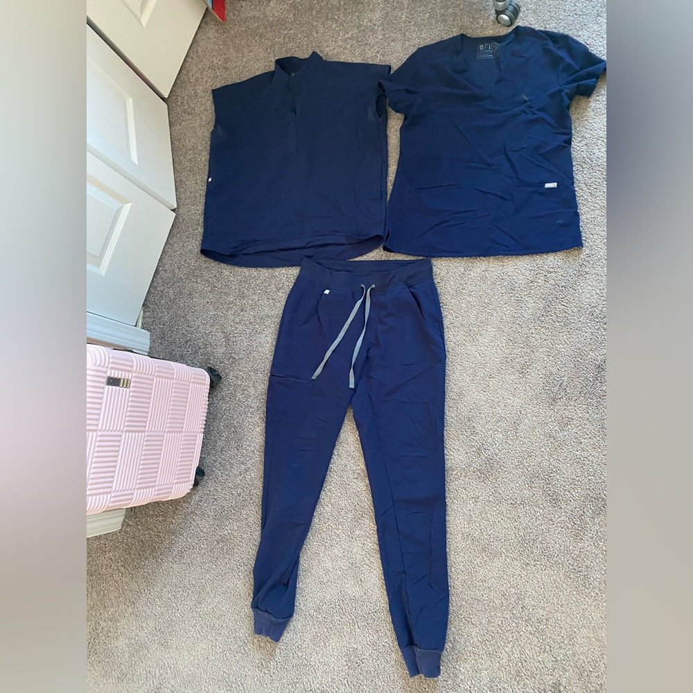 FIGS scrubs